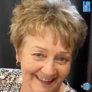 Meet your Posher, Pauline